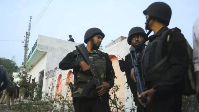 Terrorists In UP: यूपी में आतंकियों नेटवर्क तोड़ी ATS
