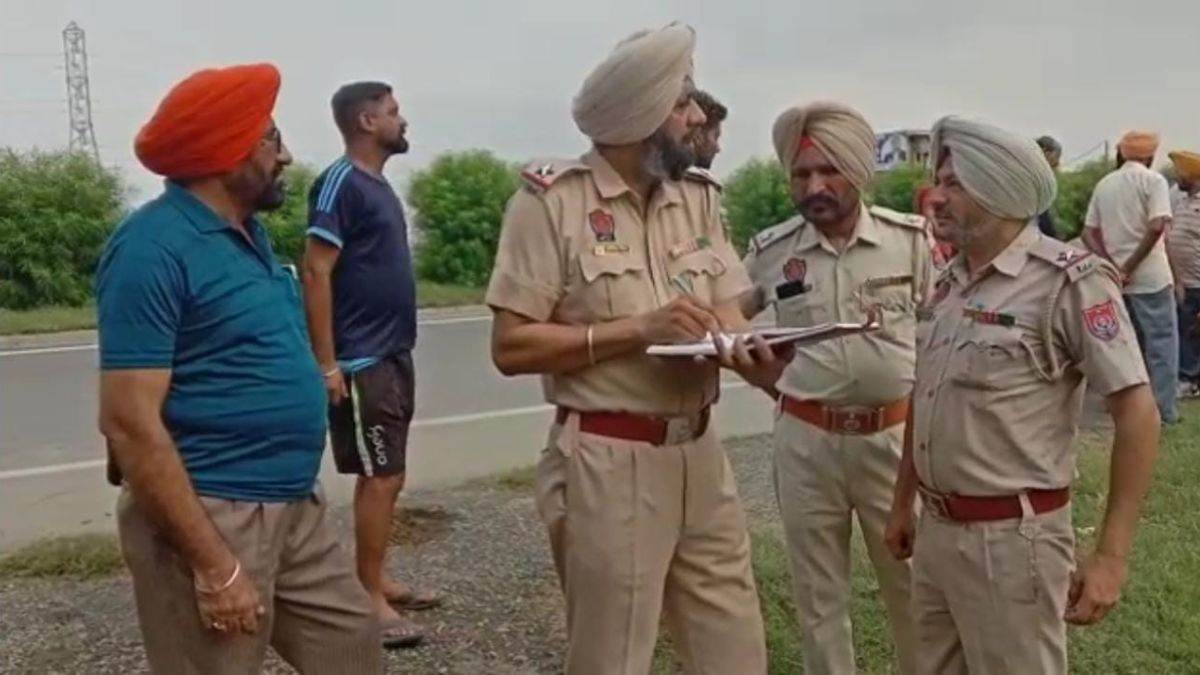 horrific murder of elderly man in batala killers took away his hands and feet police engaged in investigation