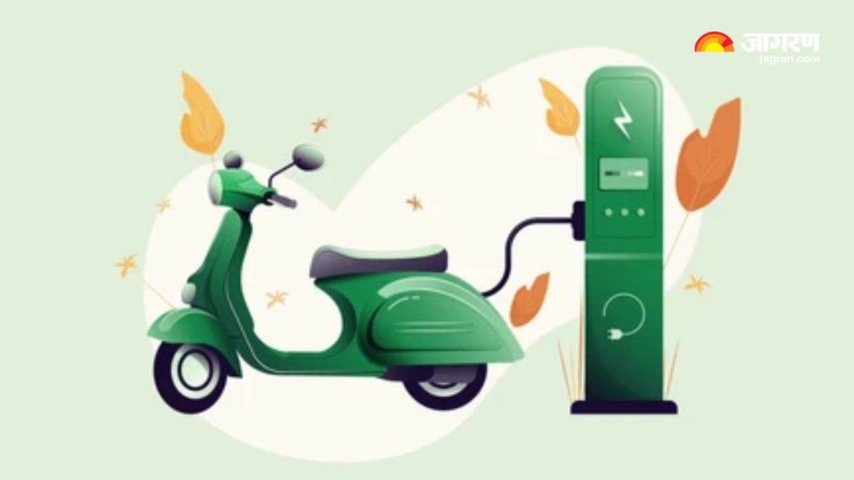 https://www.jagranimages.com/images/newimg/06082024/06_08_2024-electric_two_wheeler_sale_23773223.jpg