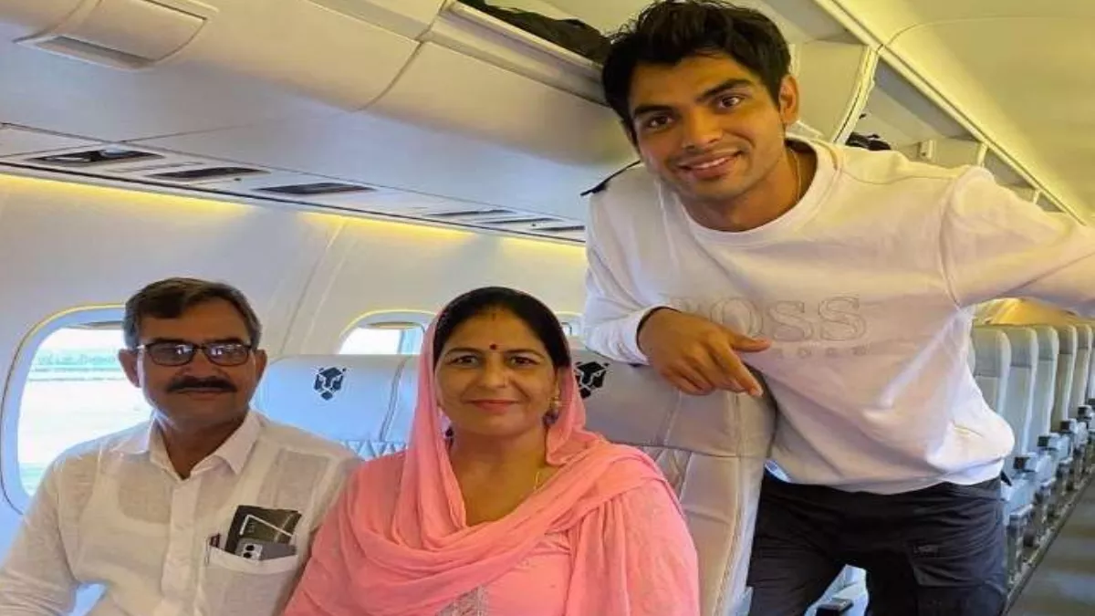 Paris Olympics 2024: नीरज चोपड़ा के फाइनल में पहुंचने पर मां-बाप ने जताई खुशी, बोले- वो गोल्ड जीतेगा..., गांव में जश्न का माहौल
