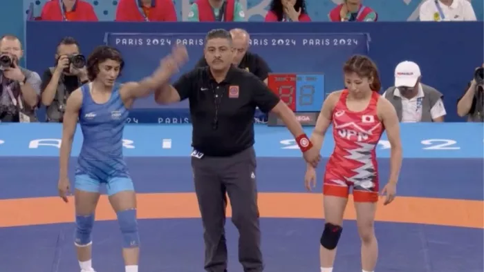 Olympics Wrestling: Vinesh Phogat ने टोक्यो ओलंपिक्स की गोल्ड मेडलिस्ट को अंतिम पलों में पटका