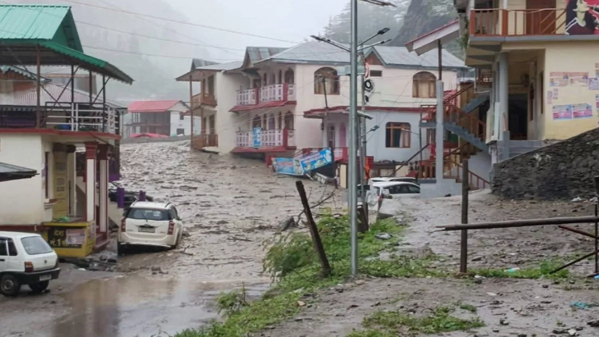 Uttarkashi Cloudburst: धराली घटना पर आपत्तिजनक टिप्पणी पर फूटा गुस्सा, विश्व हिंदू परिषद और बजरंग दल करेगा आंदोलन