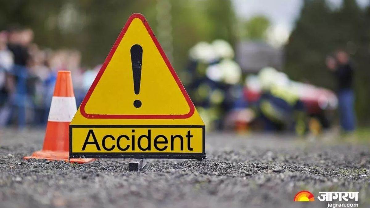 road accident kills two youths returning from swing in gonda