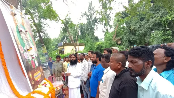 बाबूलाल सोरेन ने जादूखेड़ा में बनाई 'शिबू सोरेन सेना'