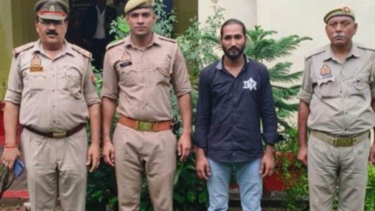 https://www.jagranimages.com/images/newimg/06082025/06_08_2025-badaun_police_arrests_crimes_24004904.jpg