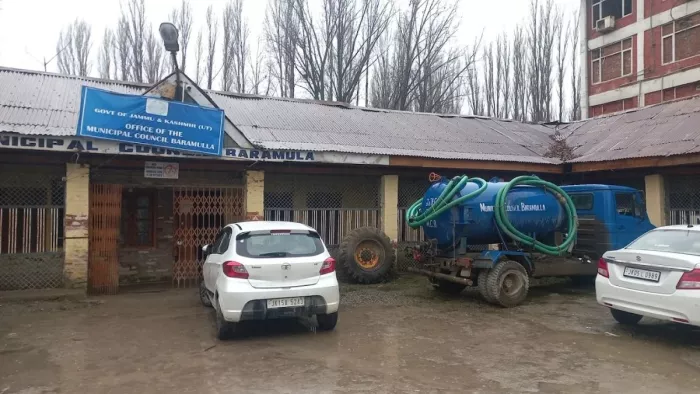 नगर परिषद बारामूला ने जारी किया फरमान,बिना अनुमित के कोई निर्माण कार्य न करे लोग।