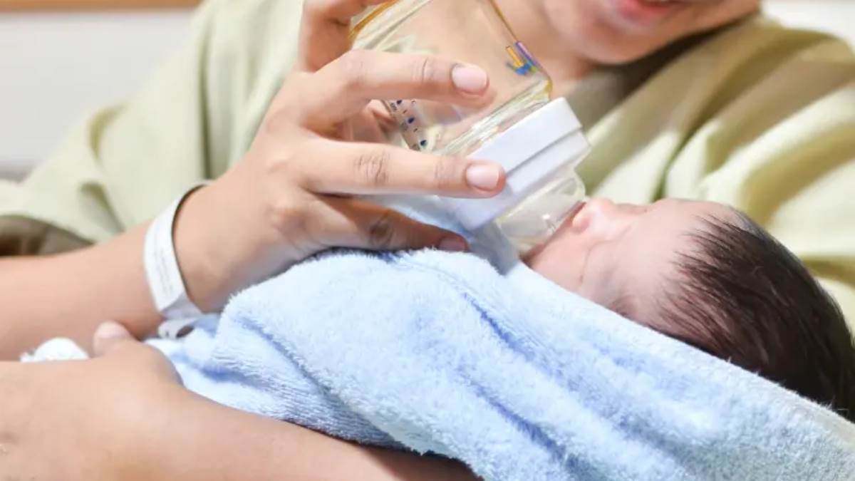 tamil nadu woman donates 300 liters of breast milk saves infant lives