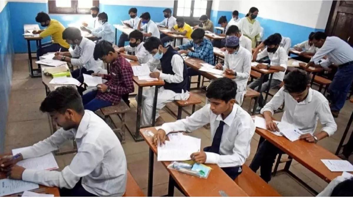 https://www.jagranimages.com/images/newimg/06082025/06_08_2025-cbse_board_exam_2026_24005279.jpg