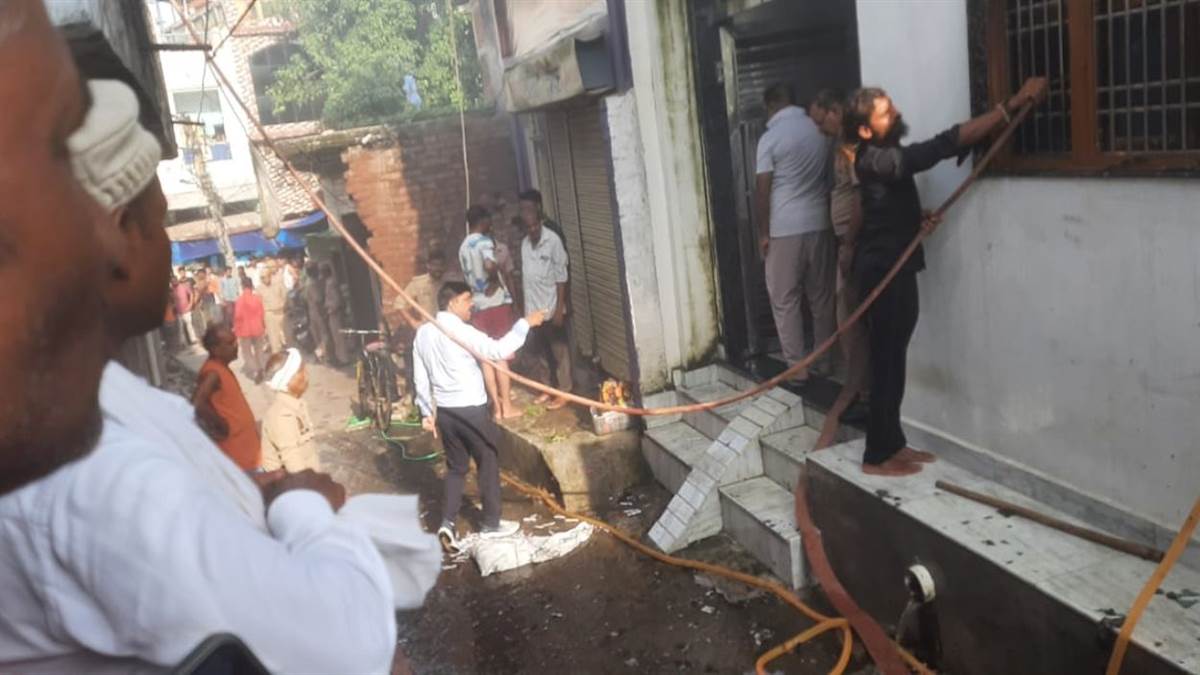 https://www.jagranimages.com/images/newimg/06082025/06_08_2025-chitrakoot_1_24005546.jpg