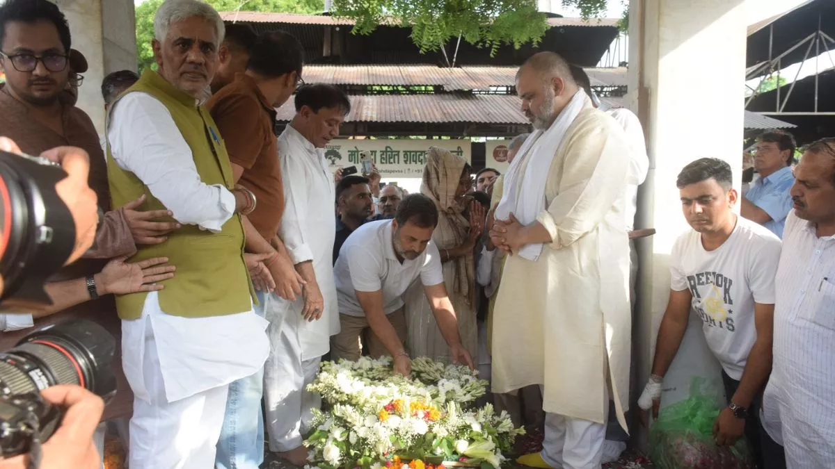 दयानंद मुक्तिधाम में हुआ पूर्व राज्यपाल सत्यपाल मलिक का अंतिम संस्कार, राहुल गांधी ने भी दी श्रद्धांजलि