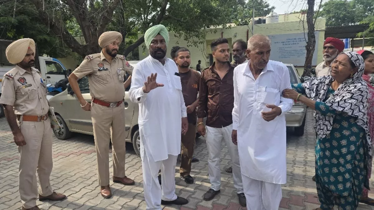 लुधियाना में संदिग्ध हालत में पिता की मौत, बेटी ने कहा-मां ने अपने प्रेमी के साथ मिलकर मारा