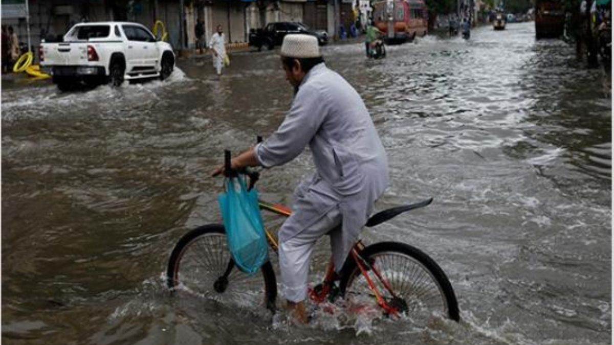 pakistan flood alert ndma issues warning amid heavy monsoon rains
