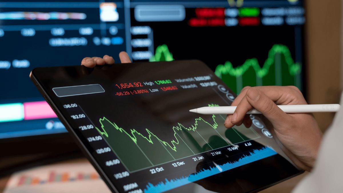 sebi urges portfolio managers to adopt digital solutions know what update gives on curbing weekly expiry