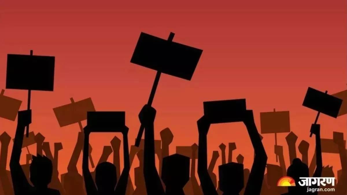 https://www.jagranimages.com/images/newimg/06082025/06_08_2025-strike_news_24005280.jpg