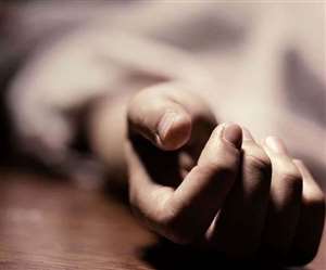 10वीं की छात्रा ट्यूशन पढ़कर घर लौटी, थोड़ी देर बाद कमरे में पंखे से लटकती मिली। जागरण