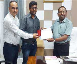 Jharkhand: रांची वेटनरी के तीन छात्रों को ईस्टर्न जोनल क्विज प्रतियोगिता में मिला अवार्ड। जागरण