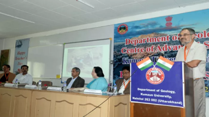 कुमाऊं विवि के भूगर्भ विज्ञान विभाग में देश के युवा वैज्ञानिकों का राष्ट्रीय प्रशिक्षण कार्यक्रम शुरू