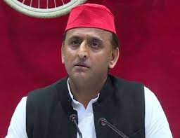 akhilesh yadav will give one lakh rupees each to 27 samajwadi party workers jailed in varanasi evm case