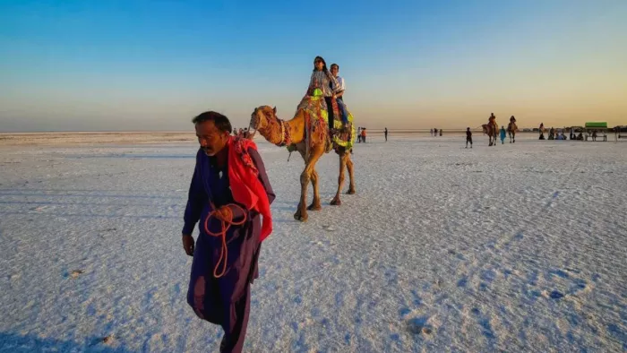 IRCTC Rann Utsav Package: आईआरसीटीसी का रण उत्सव पैकेज