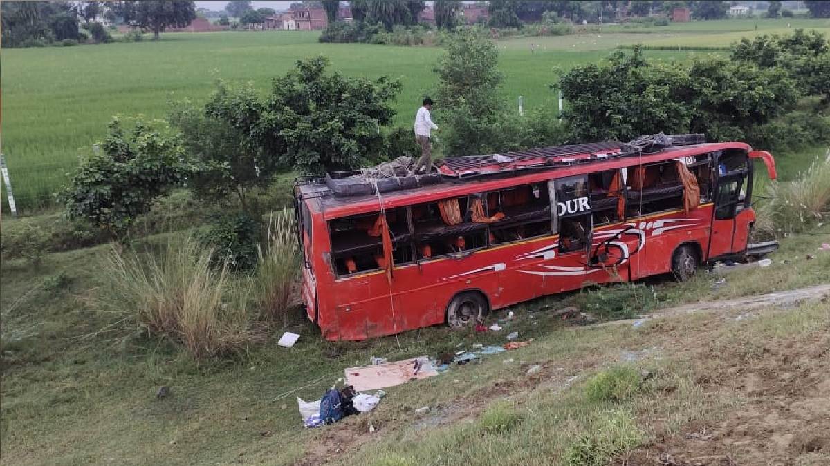 https://www.jagranimages.com/images/newimg/06092023/06_09_2023-kannauj_accident_23522997.jpg