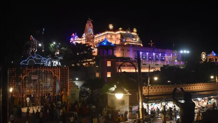 Shri Krishna Janmashtami 2023: आज और कल जन्मस्थान पर पूरे दिन होंगे दर्शन