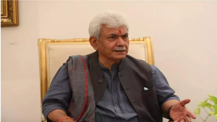 LG सिन्हा ने श्री माता वैष्णो देवी श्राइन बोर्ड के कर्मचारियों को बाल शिक्षा भत्ते की दीमंजूरी