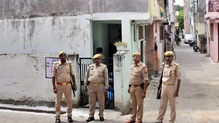 सीमा आजाद के मकान से जब्त किए गए साहित्य और डिजिटल उपकरण की जांच चल रही है।