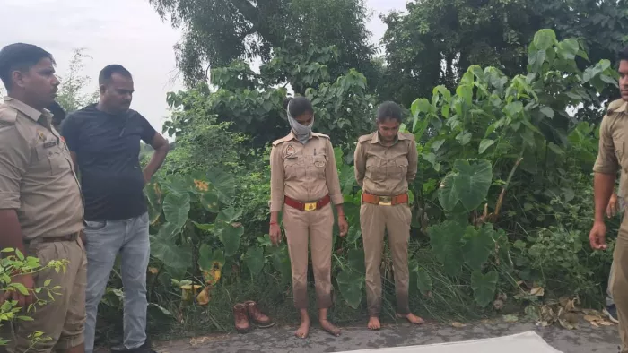 मौके पर जांच पड़ताल करती पुलिस। जागरण