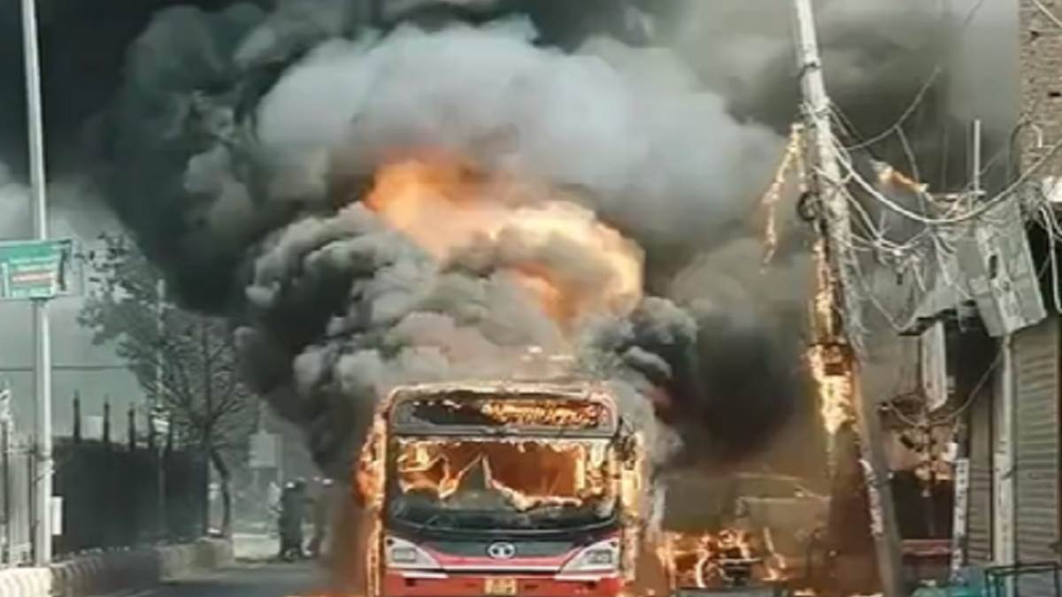 ncr dtc low floor bus catches fire at mahipalpur in south delhi major accident averted