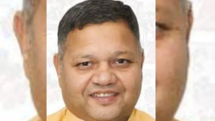 कांग्रेस ने एनआईटी से अपने मौजूदा विधायक नीरज शर्मा पर भरोसा जताया।