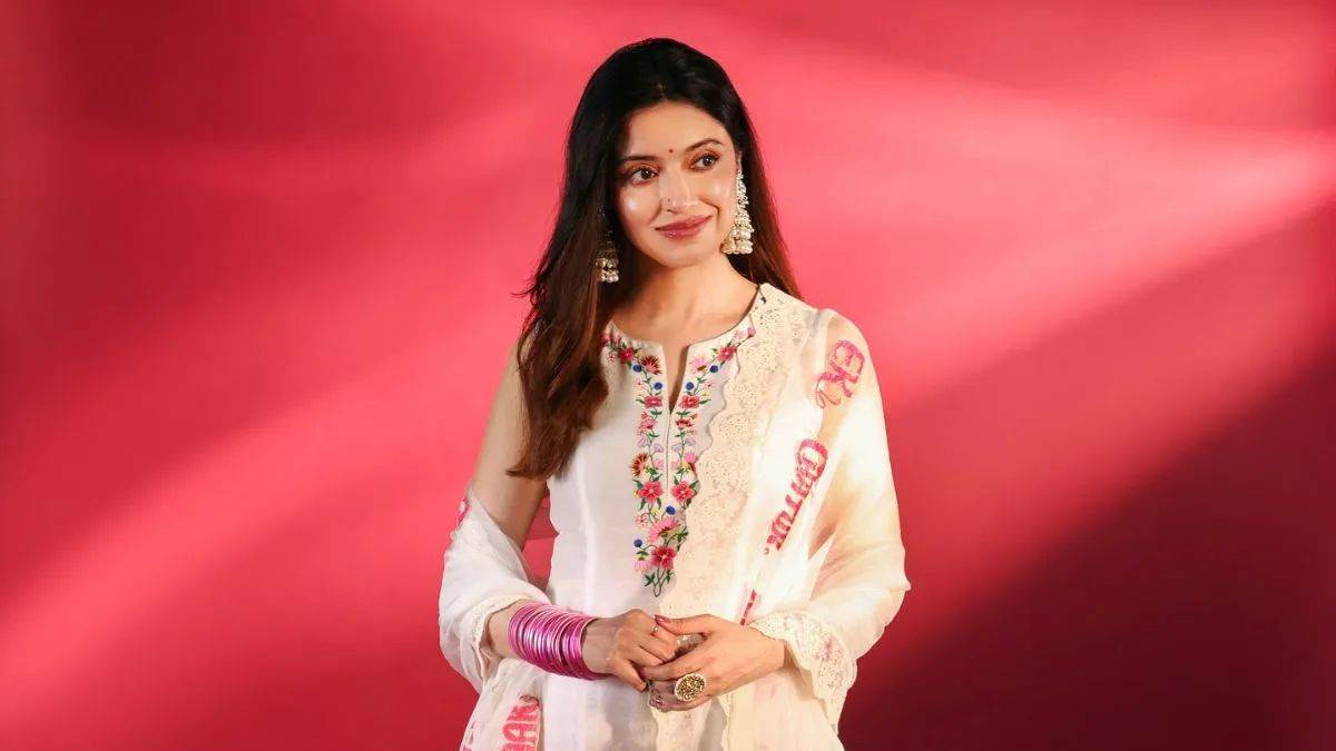 https://www.jagranimages.com/images/newimg/06092025/06_09_2025-divya_1_24038078.jpg