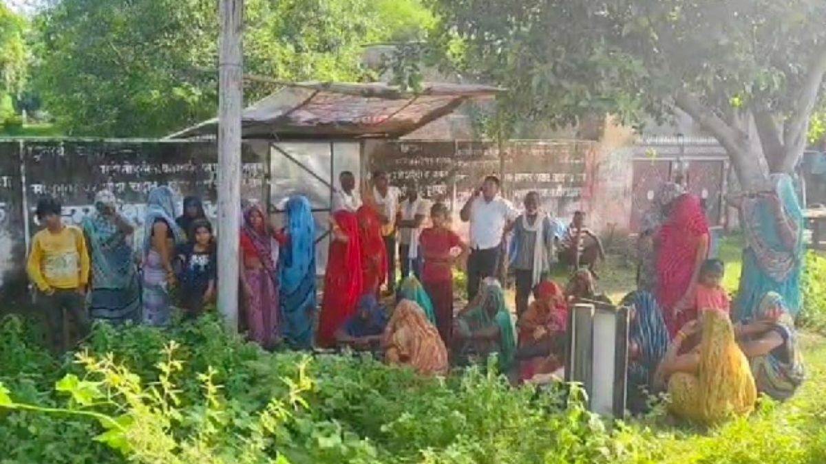 https://www.jagranimages.com/images/newimg/06092025/06_09_2025-man_dead_body_found_2_24037796.jpg