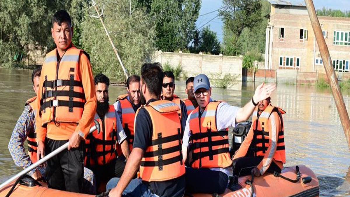 https://www.jagranimages.com/images/newimg/06092025/06_09_2025-omar_in_kashmir_24037447.jpg