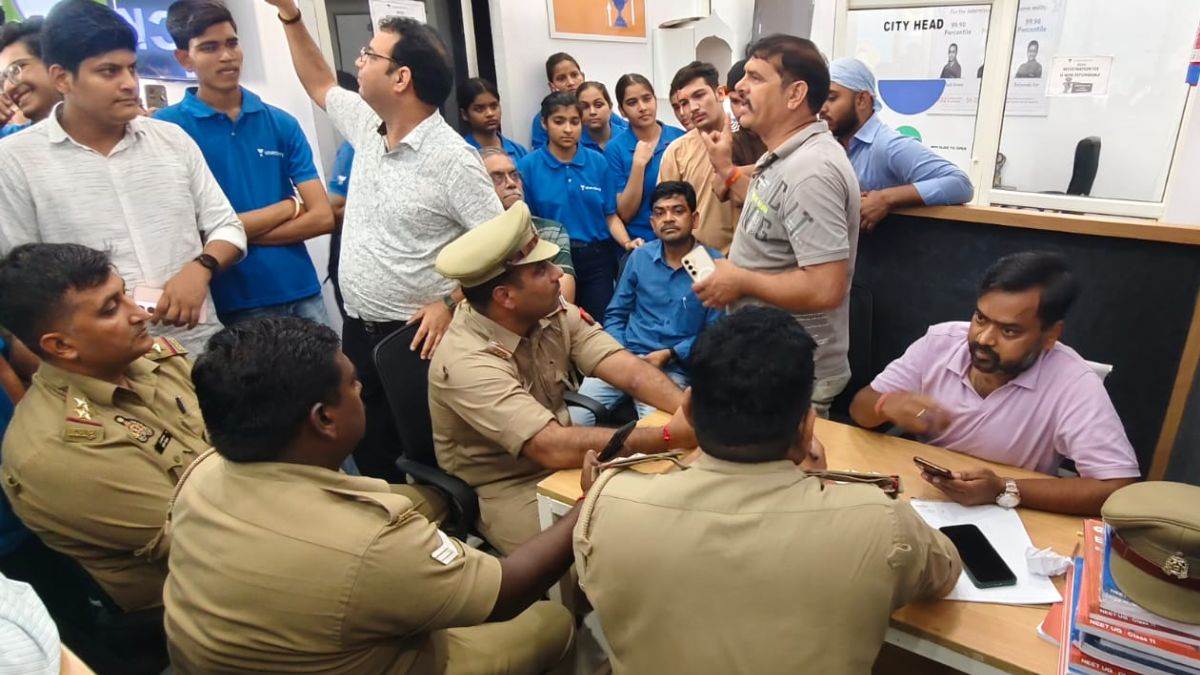 https://www.jagranimages.com/images/newimg/06092025/06_09_2025-unacedmai_agra_news_24037656.jpg