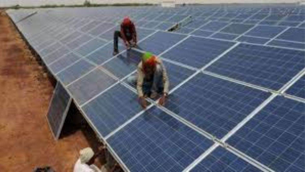 https://www.jagranimages.com/images/newimg/06092025/06_09_2025-up_solar_city_24038238.jpg