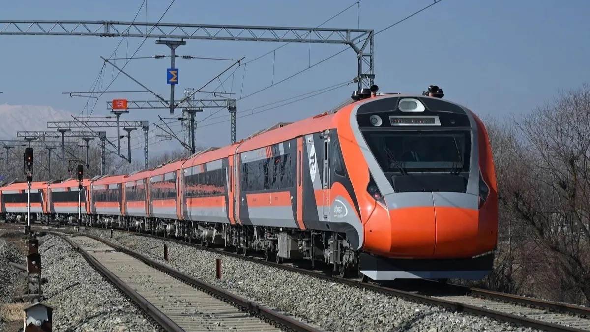 https://www.jagranimages.com/images/newimg/06092025/06_09_2025-vande_bharat_express_24037238.jpg