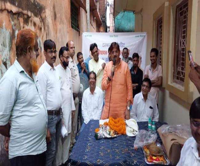 controversy over the statement of dhanbad bjp mla raj sinha regarding the development of wasseypur