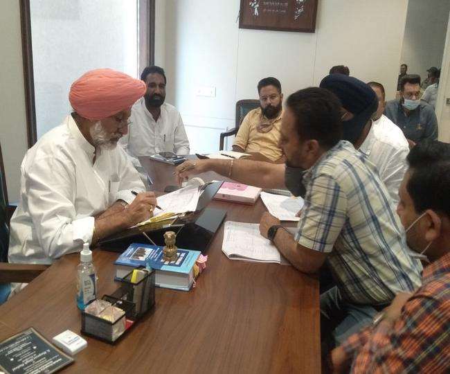 mohali mla sidhu held a review meeting of development works with officials