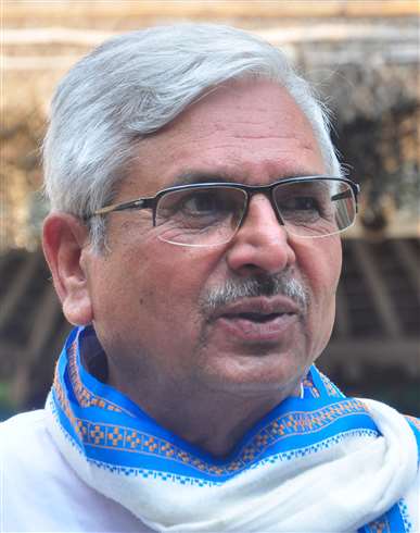 mp jaunpur said i will sue minister increased political dispute regarding foundation stone ofroad