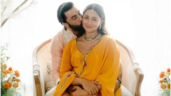 Alia Bhatt Baby Shower Pics: आलिया भट्ट फिल्म एक्ट्रेस है।