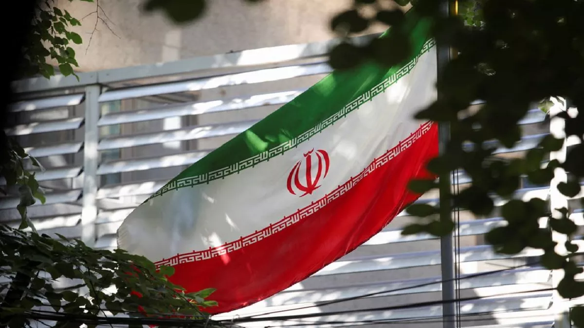 ईरान ने दो फ्रांसीसी नागरिकों को जासूसी के आरोप में किया गिरफ्तार, आंदोलन को भड़काने का लगाया आरोप
