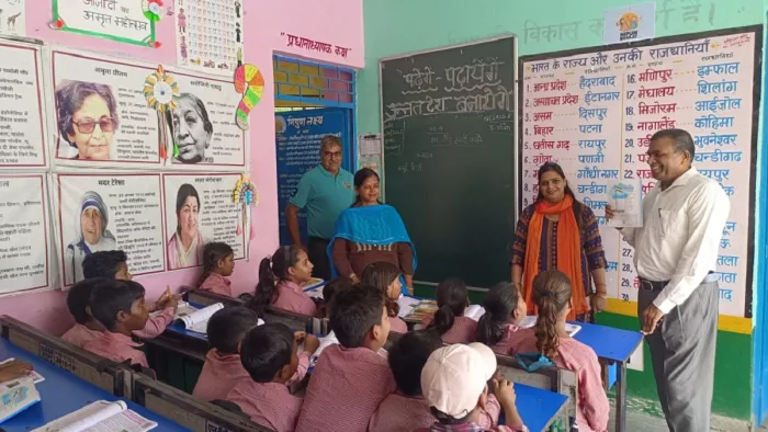 Noida: कमजोर छात्रों के लिए चलाएं विशेष कक्षाएं, बीएसए का आदेश न मानने वाले शिक्षकों पर कार्रवाई का आदेश- CDO