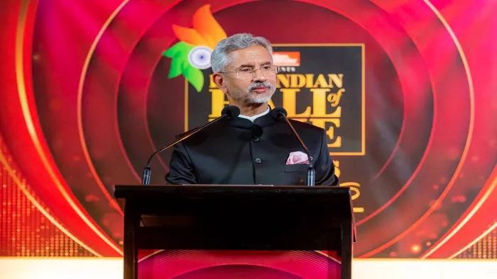 एस जयशंकर बोले विश्व में दोहरे मापदंड का चलन है पुराना। (फोटो- ट्विटर)