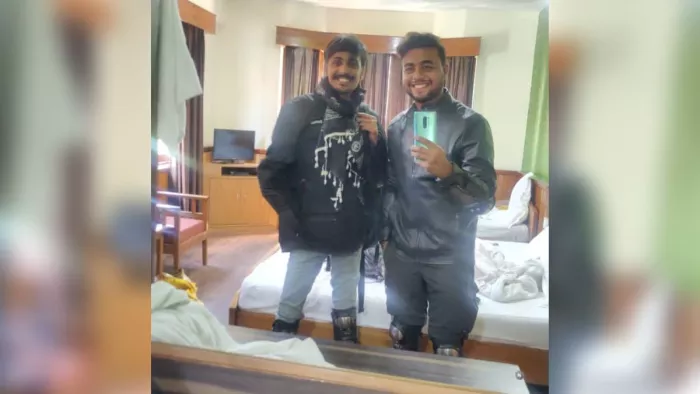 बस्ताकोला एरिया से सिक्किम घूमने गए लापता निखिल व रोहित।