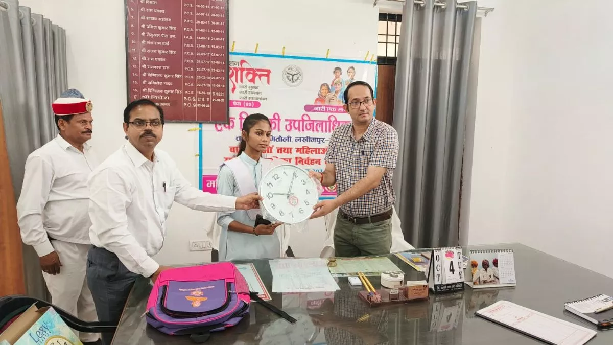 भाव्या सिंह बनीं लखीमपुर तहसील की एक दिन की उपजिलाधिकारी, चार्ज संभालते ही अधिकारियों को दिए निर्देश