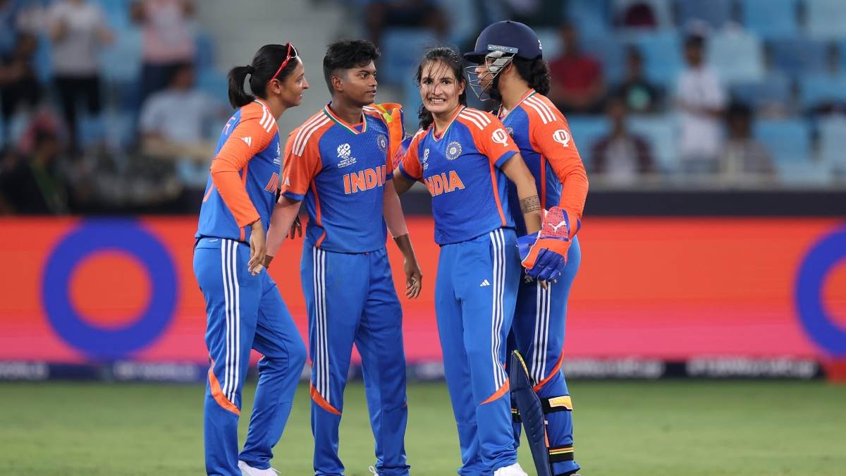 https://www.jagranimages.com/images/newimg/06102024/06_10_2024-pooja_vastrakar,_s_sajana,_ind_w_vs_pak_w_23810900.jpg