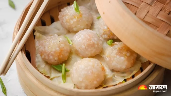 नवरात्र के व्रत में खा सकते हैं Sabudana Momos, सोशल मीडिया पर वायरल हो रही रेसिपी (Image Source: Instagram)