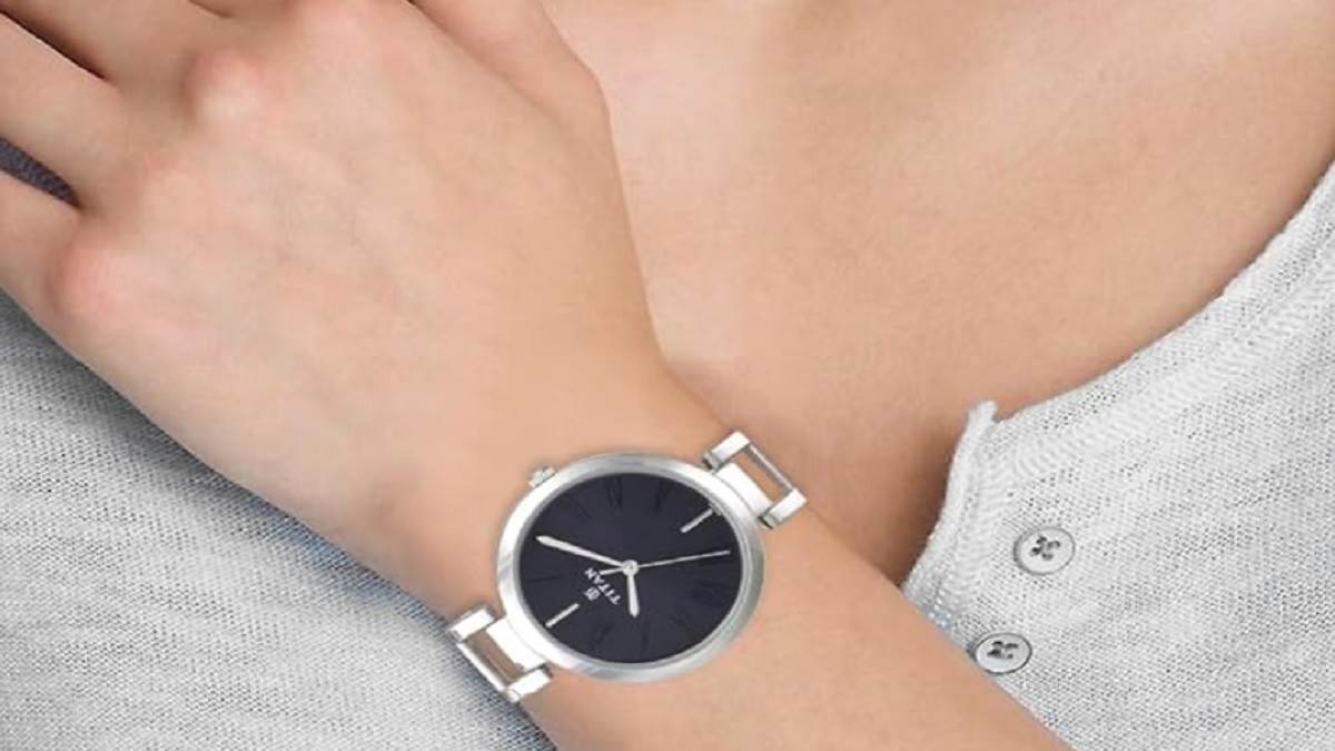 गजब बेइज्जती न करवाएं ऐसे-वैसे ब्रांड से, इन Titan Watch को पहने बड़े ही शान से