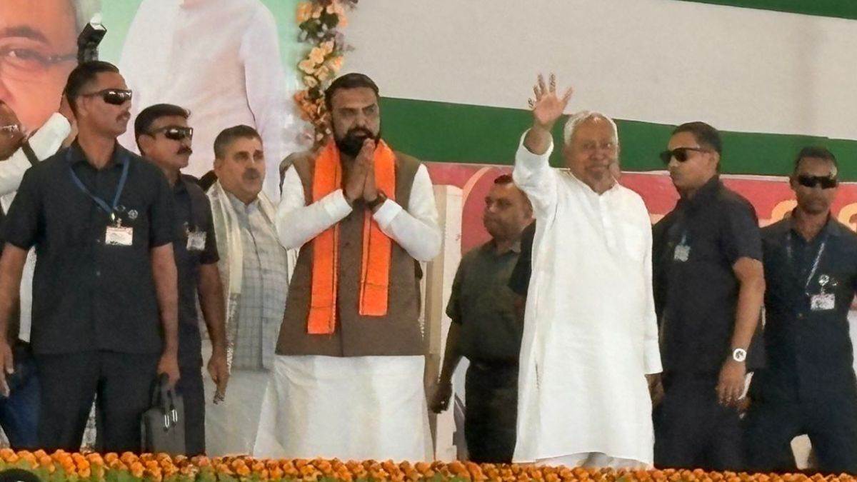 cm nitish kumar laid the foundation stone and inaugurated various development schemes in muzaffarpur