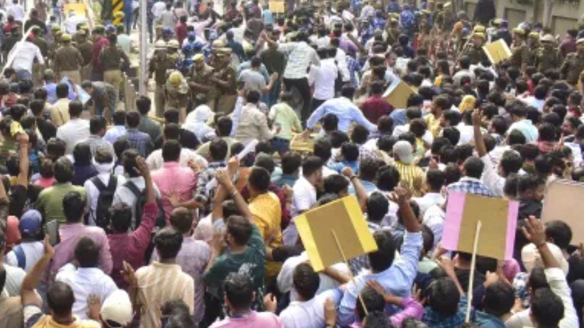 protests will not be allowed by blocking roads haryana police will deal with them strictly